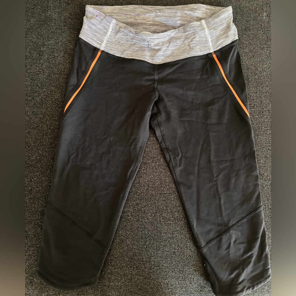 Women’s Lululemon Black and Gray Run A Marathon Cropped Leggings